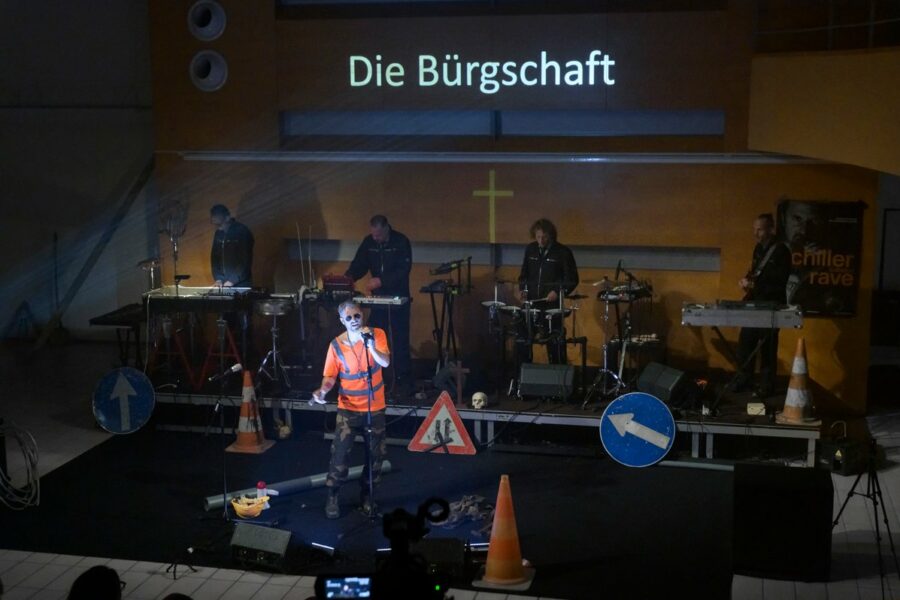 Schiller Balladen Rave