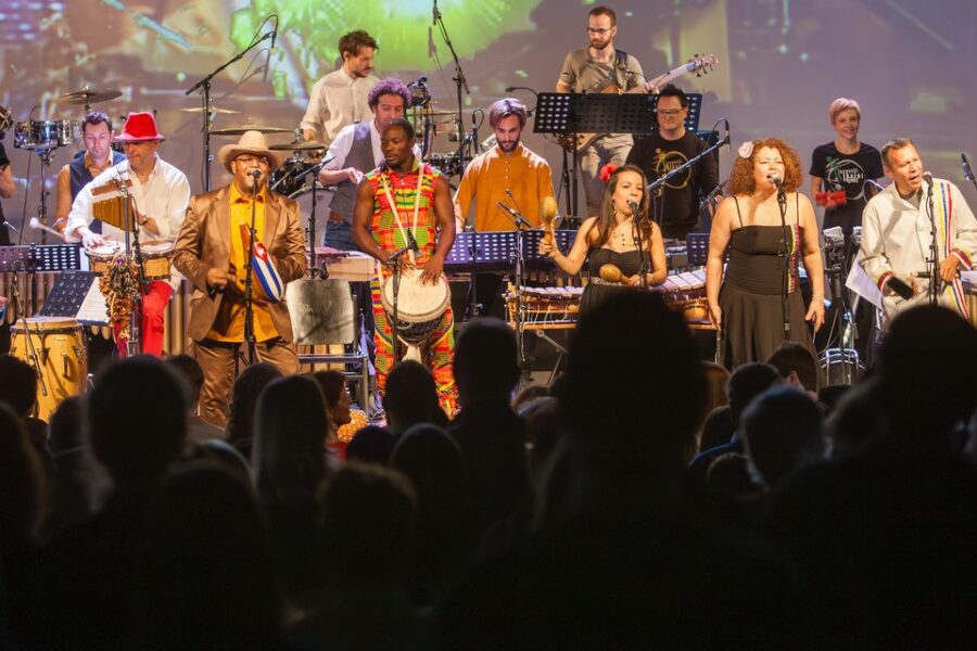 Ensemble STUDIO PERCUSSION Graz: FACES & PLACES