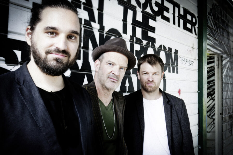 WOLFGANG MUTHSPIEL CHAMBER TRIO